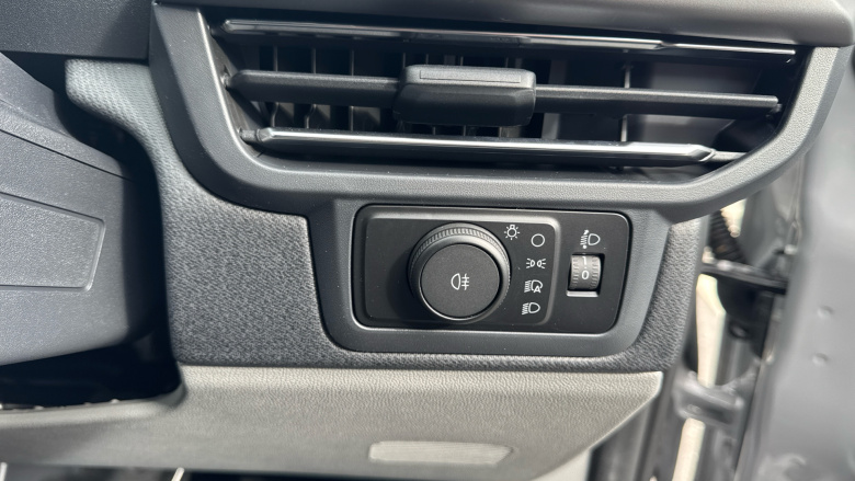 Ford Tourneo Custom 340 L1 Electric Rwd 160kW 65kWh H1 Titanium X 8 seater Auto